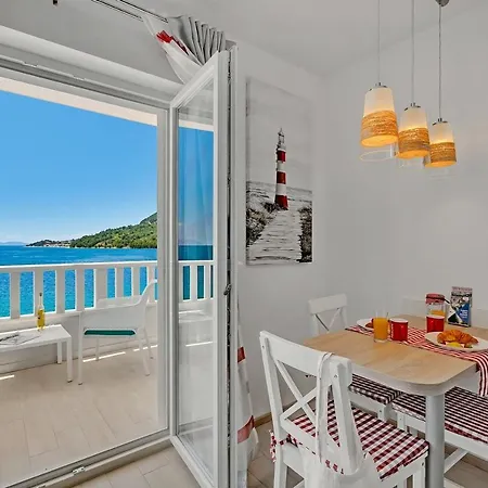 Kapo Apartment